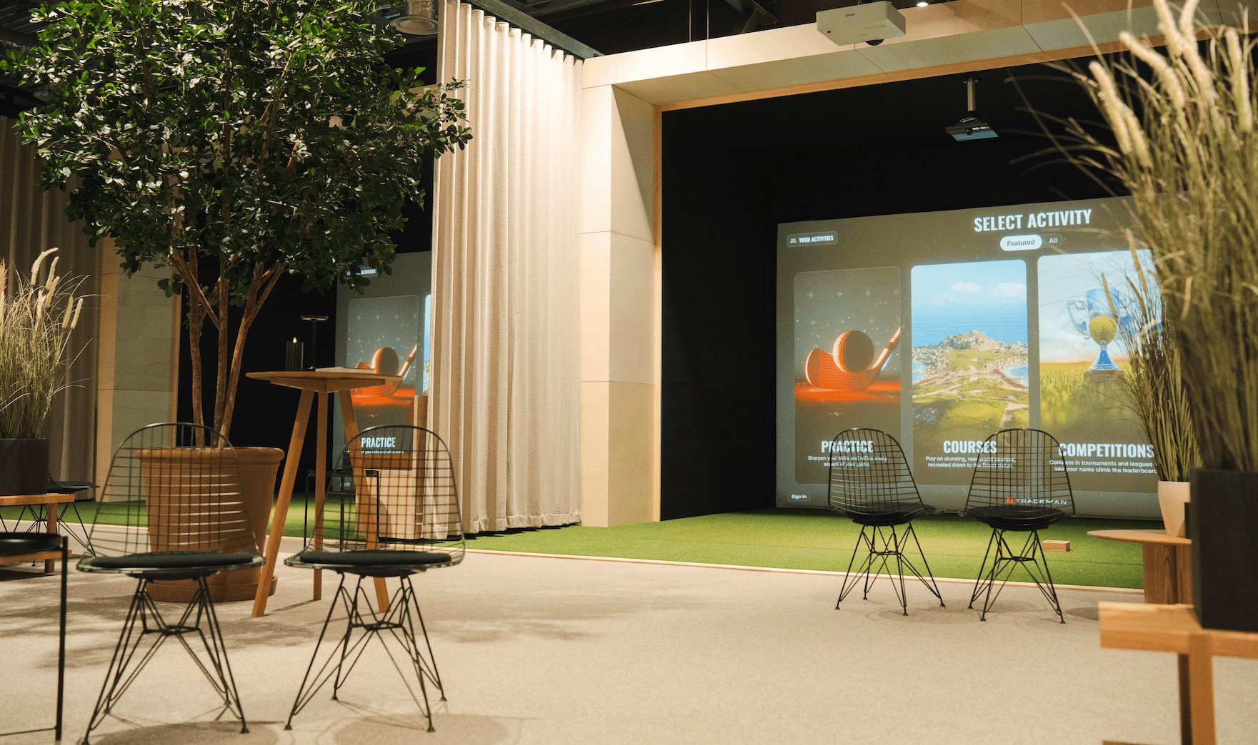 TrackMan-simulatorer och lounge hos USE Golf i Nya Hovås